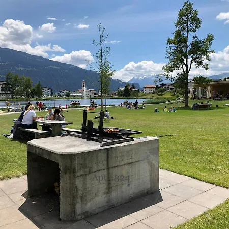 I På 72 M². Soveværelser: 1. Private Badeværelser: 2. Lejlighed Laax